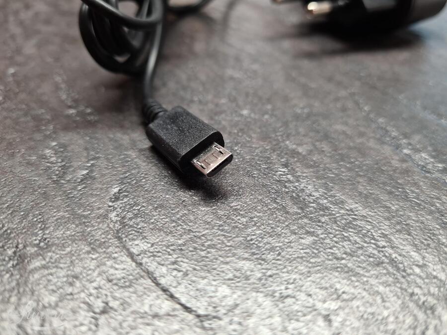 Laadija ATX micro USB 1A 2in1