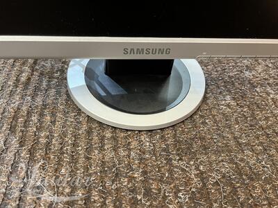 Monitor Samsung 721N