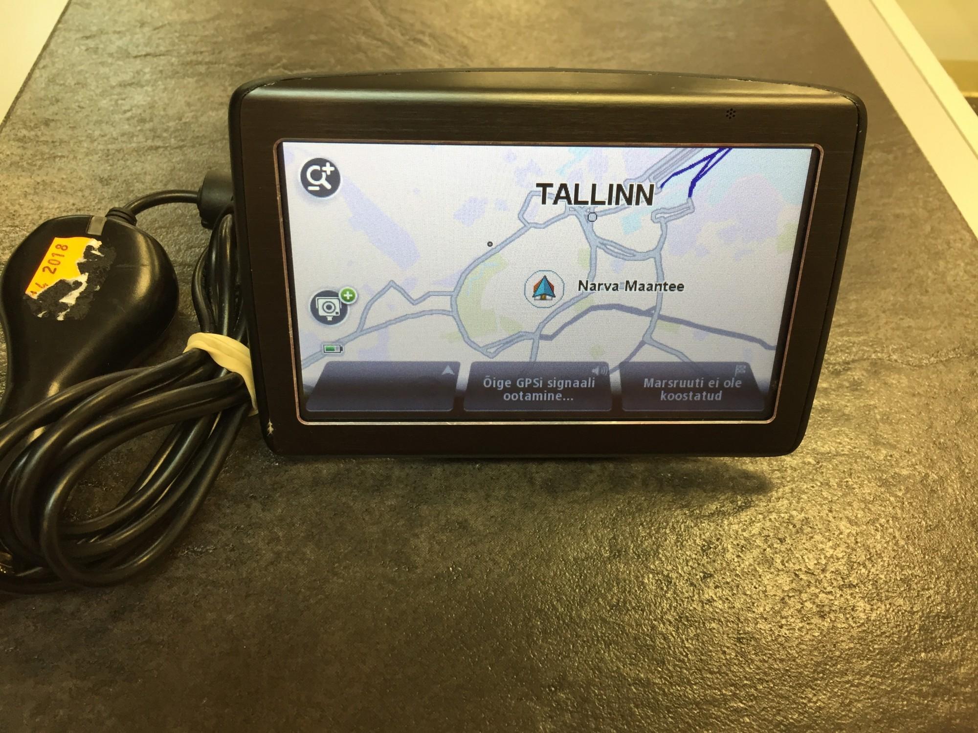 Navigatsiooniseade TomTom 4EN52 Z1230 Luutar