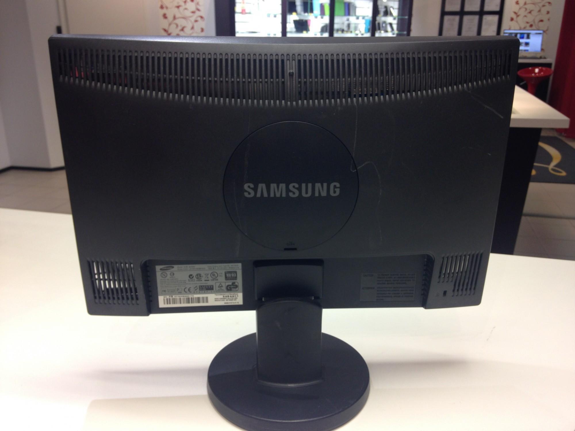 Monitor Samsung Syncmaster 943NW - Luutar
