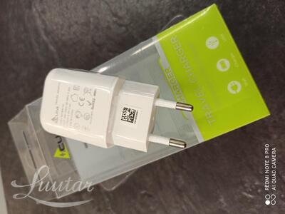 Adapter Acura 2.4A UUS!