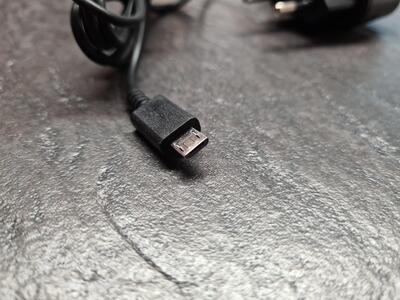 Laadija ATX microUSB 1A 2in1 Uus!