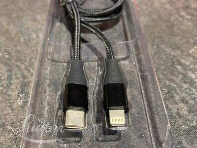 Juhe ATX USB Type-C - - - Lightning 20W