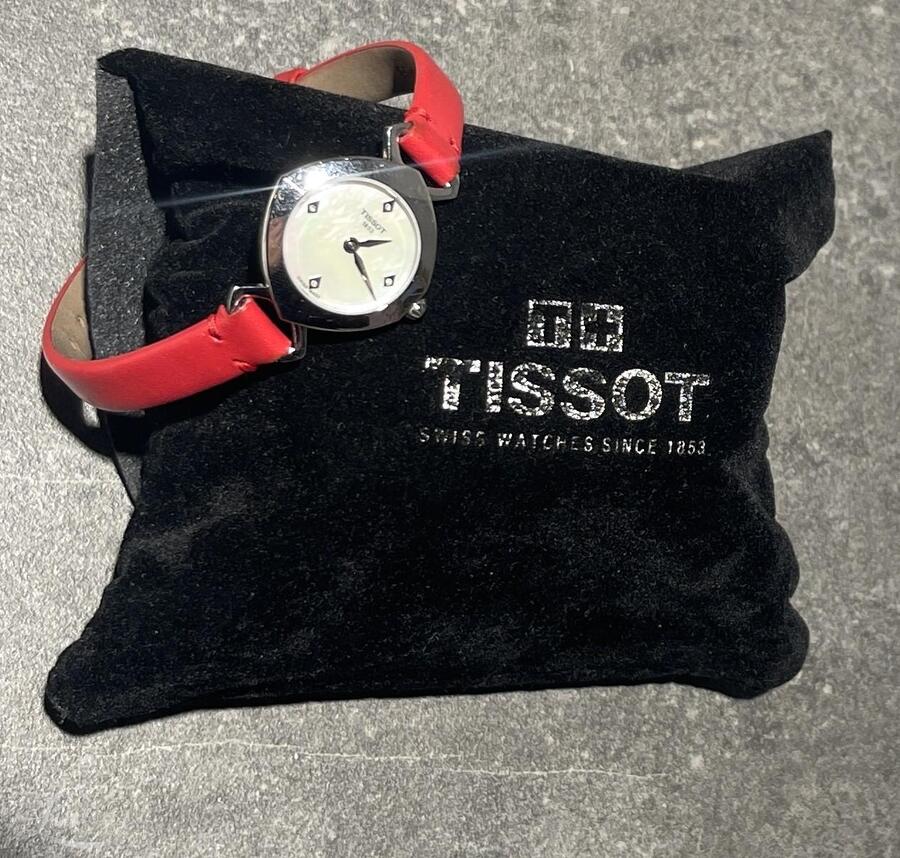 Käekell Tissot Femini-T 113.109.16.116.00