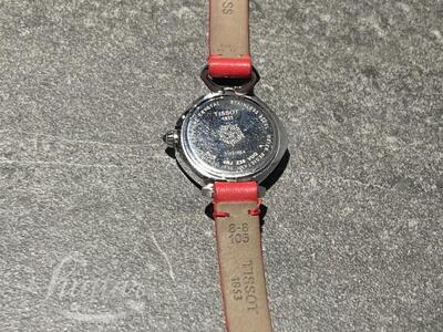Käekell Tissot Femini-T 113.109.16.116.00