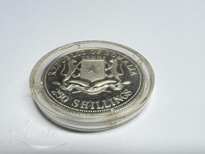 Hõbemünt Republic of Somalia 250 Shillings 925*