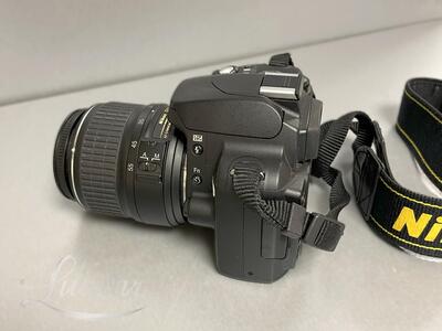 Peegelkaamera Nikon D40