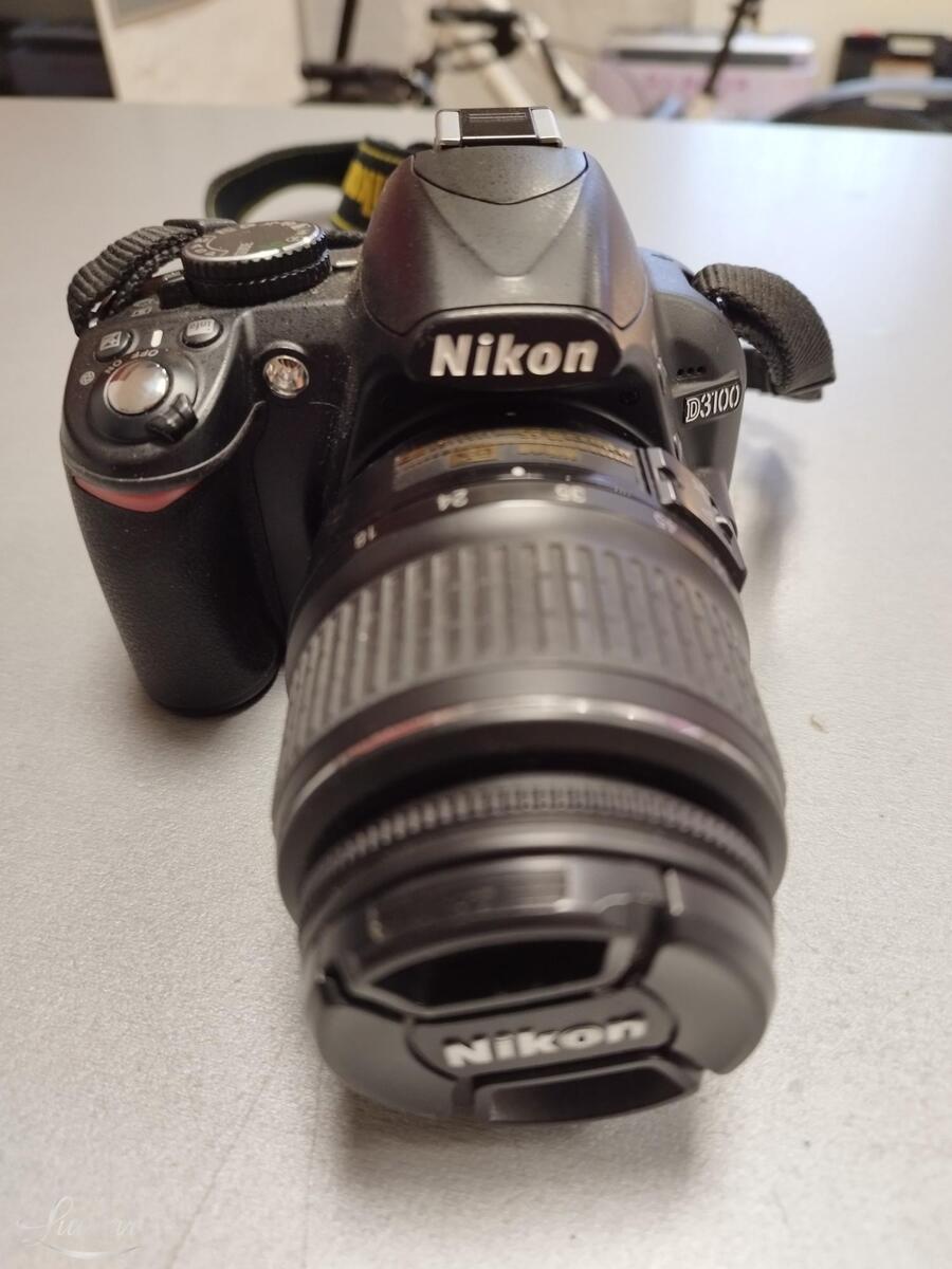 Kaamera Nikon D3100 + objektiiv AF-S Nikkor 18-55mm 1:3 5-5,6G
