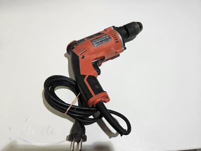 Elektritrell Makita M8104