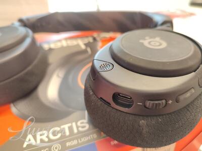 Kõrvaklapid Steelseries Arctis Nova 3