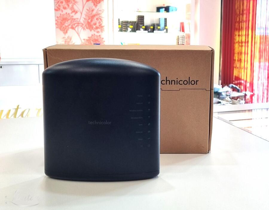 Ruuter Technicolor MediaAccess TG389ac