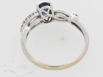 Kuldsõrmus 750* Briljandid 0,08ct ja Safiir 0,72ct
