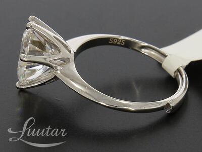 Hõbesõrmus 925* Moissaniit