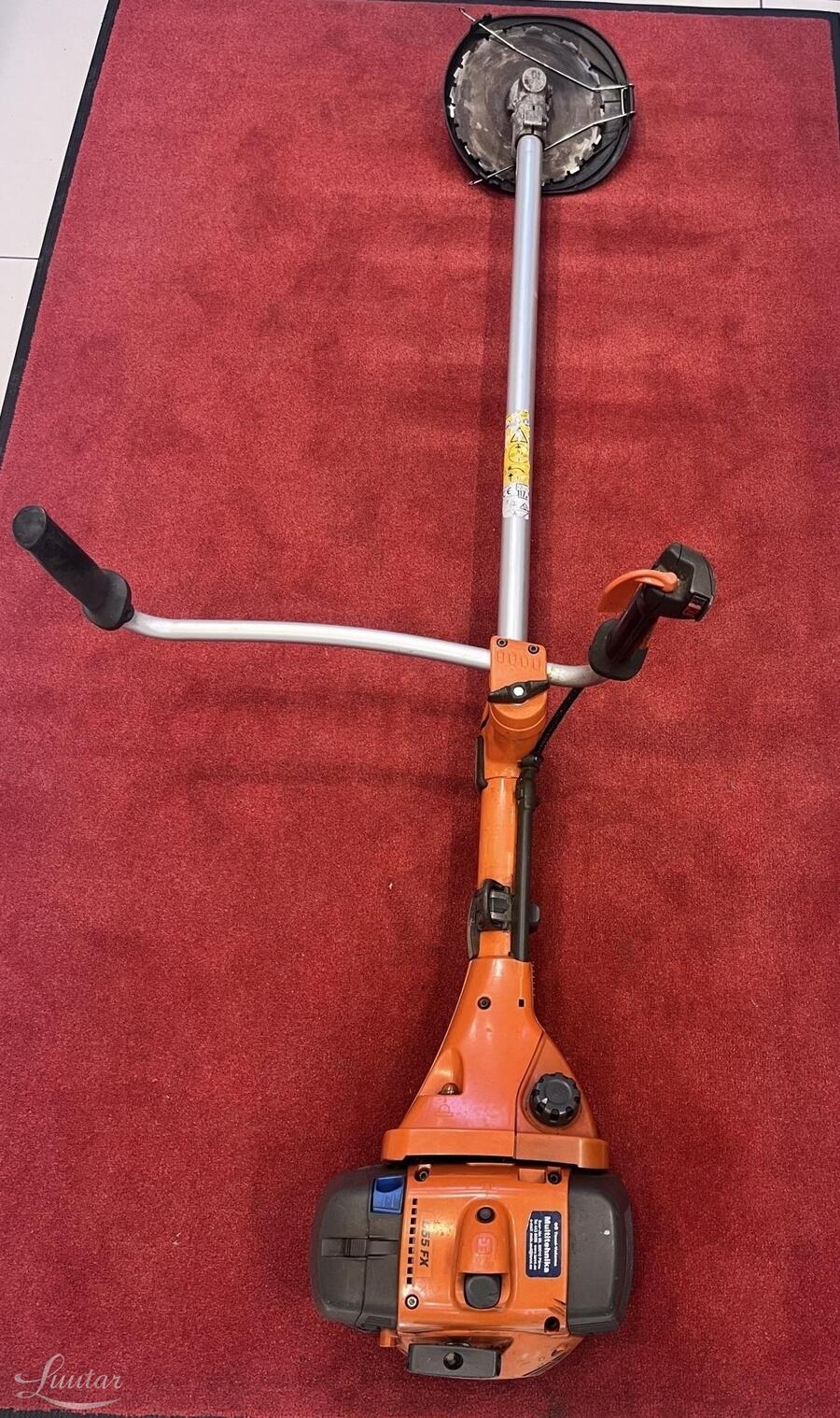 Võsalõikur Husqvarna 555FX