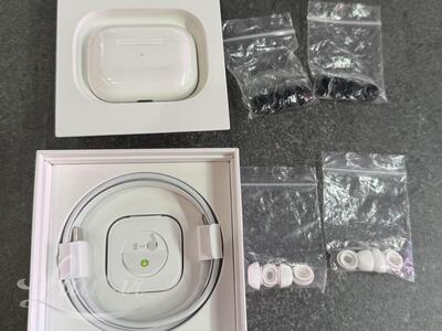 Kõrvaklapid Apple AirPods Pro 1