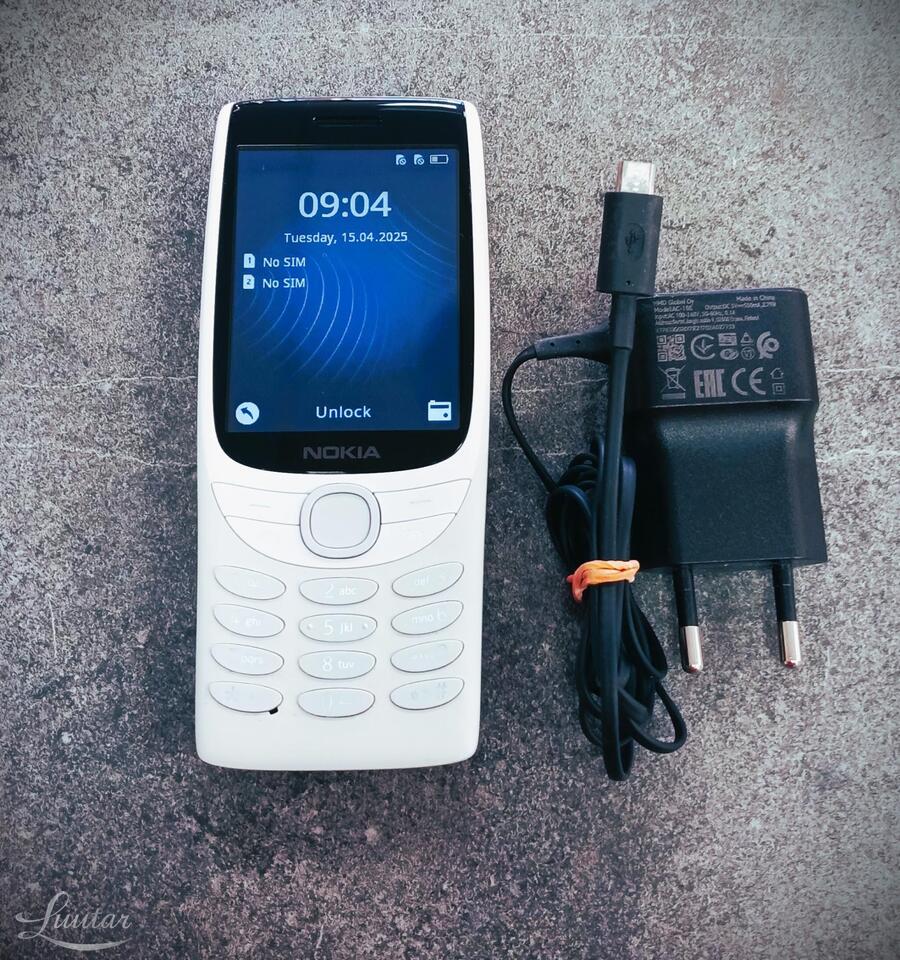 Mobiiltelefon Nokia 8210