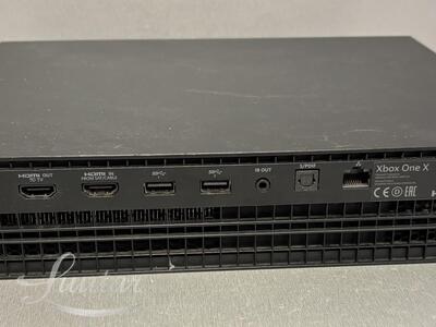Mängukonsool Microsoft Xbox One X 1TB