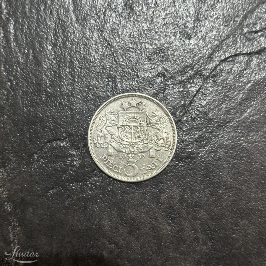 Hõbemünt Läti 5 latti 1932a. 835*