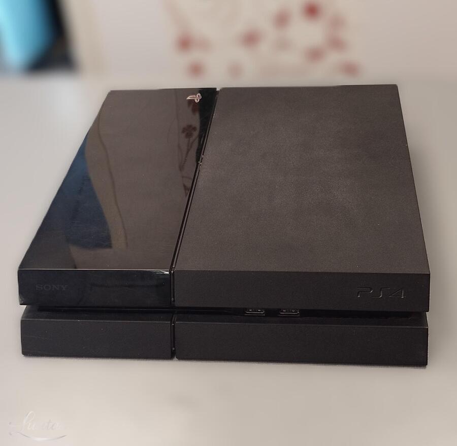 Mängukonsool SONY Playstation 4 500GB CUH-1116A
