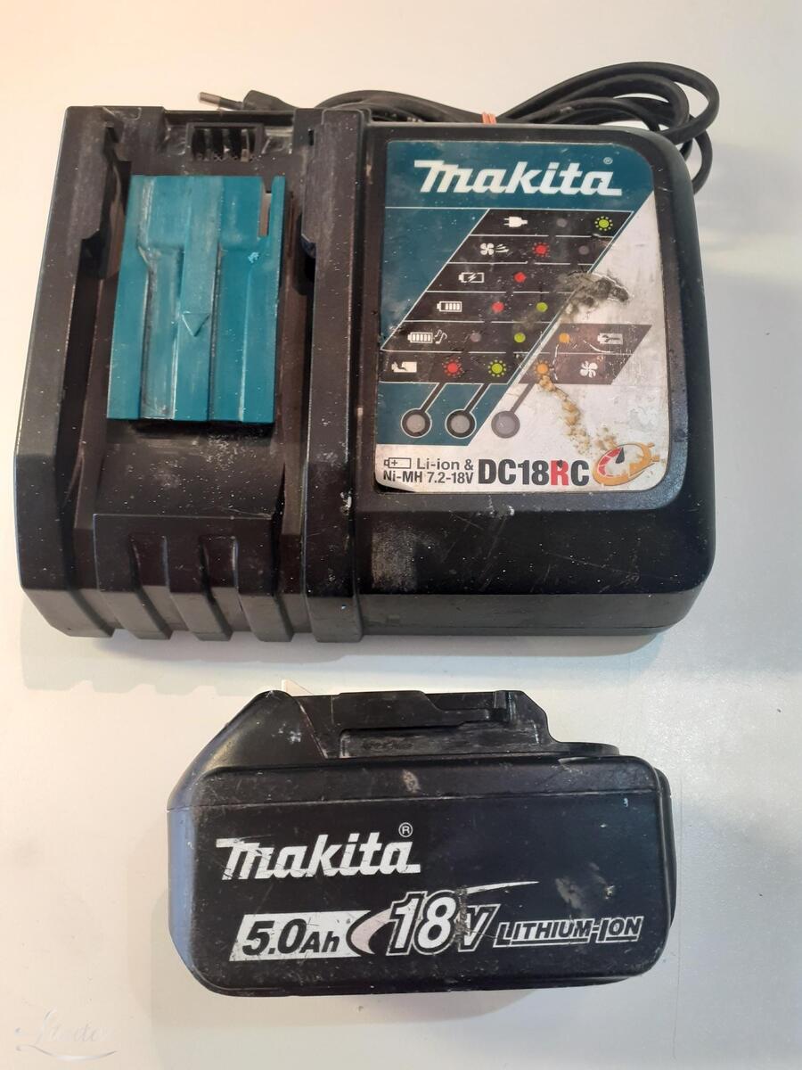 Makita aku 5.0Ah 18V + laadija DC18RC