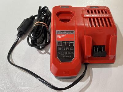 Akunurklihvija Milwaukee M18 FSAG125X