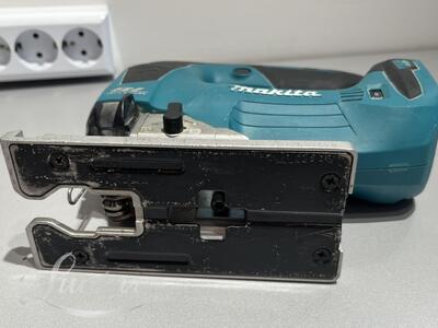 Akutikksaag Makita DJV182