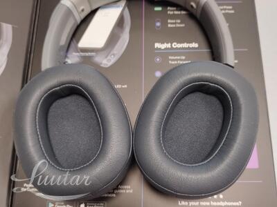 Kõrvaklapid skullcandy feel the bass tuned to you  
