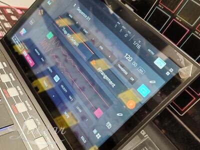 Kontroller Akai MPCX