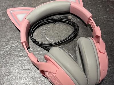 Kõrvaklapid  Razer Kraken Kitty V2 RZ04-0486