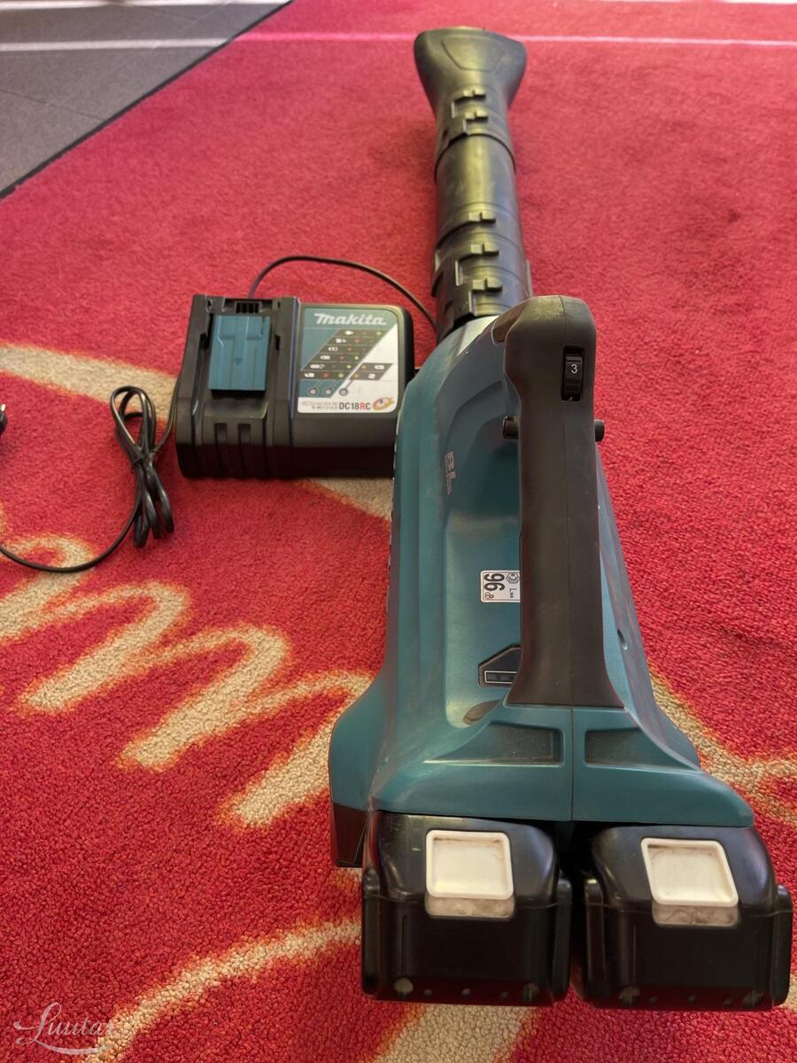 Akupuhur Makita DUB362