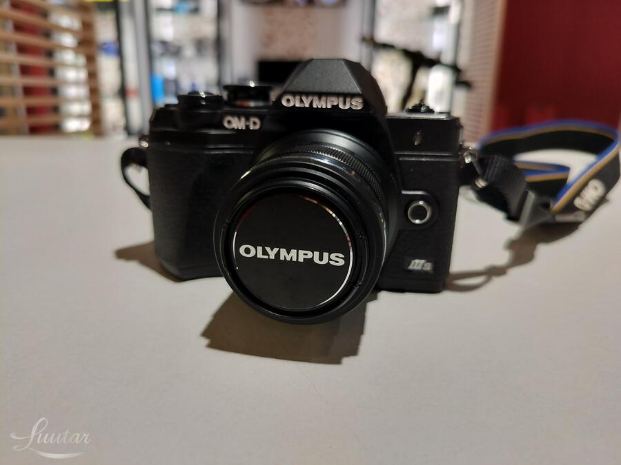 Süsteemne fotoaparaat Olympus OM-D E-M10 Mark III