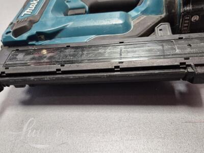 Naelapüstol Makita DFN350