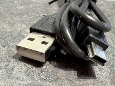 Juhe Nokia DKE-2 miniUSB