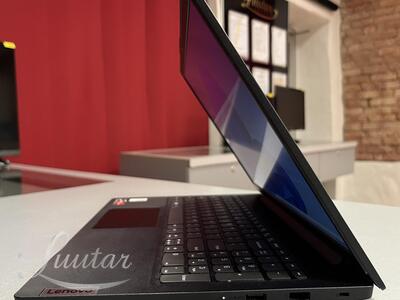 Sülearvuti Lenovo V15 82YU