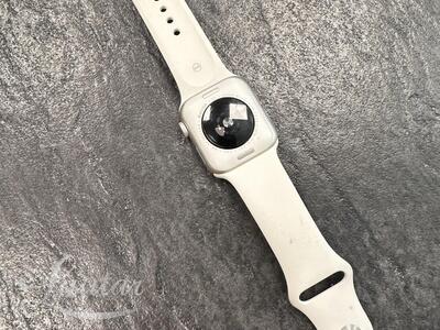 Nutikell Apple Watch SE GPS 40 mm (2. põlvkond)