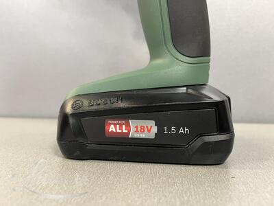 Trell-kruvikeeraja Bosch universalDrill 18V