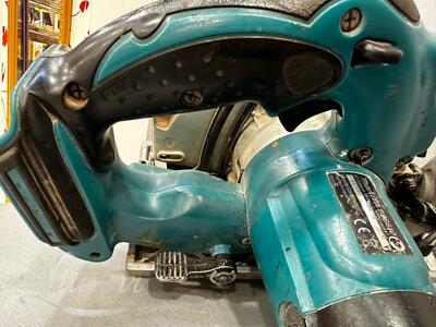 Akuketassaag Makita BSS610