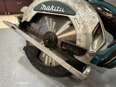 Akuketassaag Makita BSS610