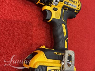 Akutrell-kruvikeeraj​a DeWalt DCD790