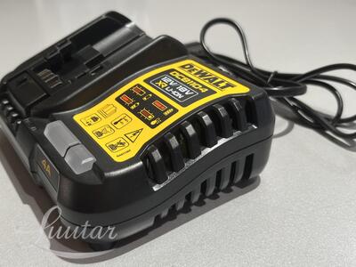 Akulaadija DeWalt DCB1104