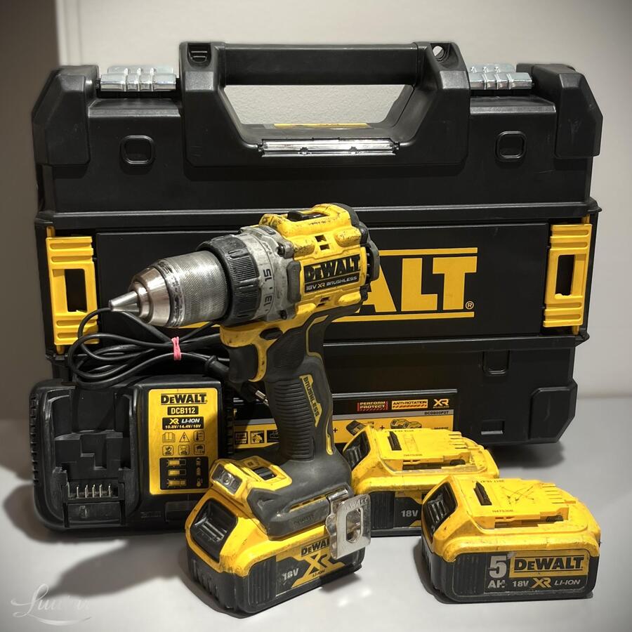Akutrell-kruvikeeraja DeWalt DCD800