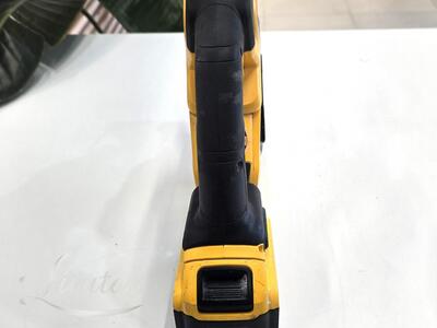 Akutikksaag DeWalt DCS331