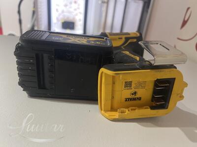 Akukruvikeeraja koos akuga Dewalt DCF809