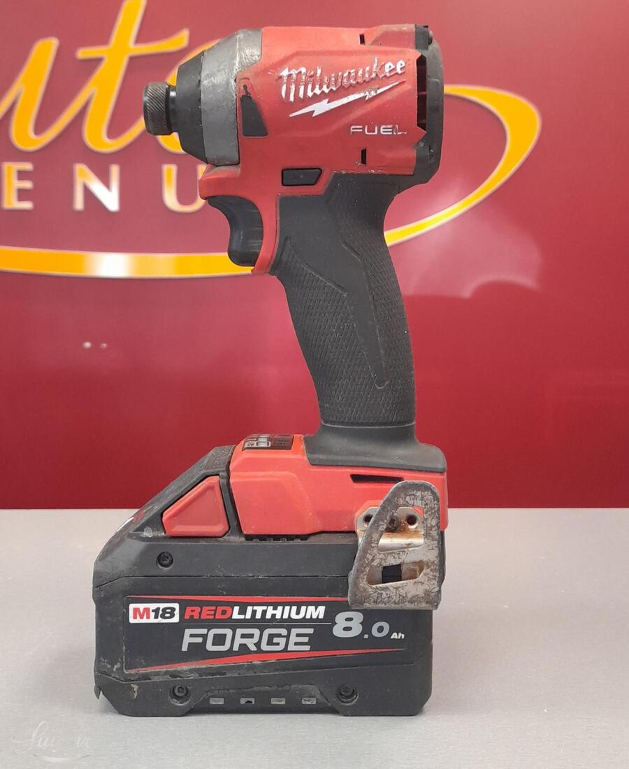 AKULÖÖKKRUVIKEERAJA MILWAUKEE M18 FID 2