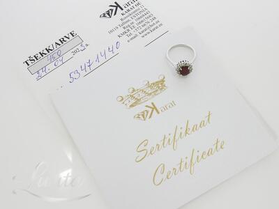 Kuldsõrmus 750* Briljandid ja Rubiin