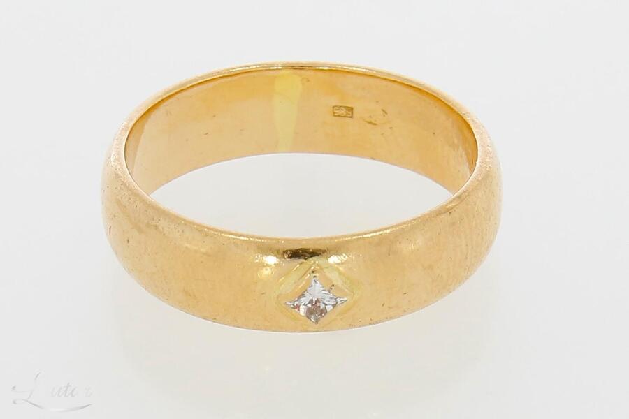 Kuldsõrmus 585* Briljant