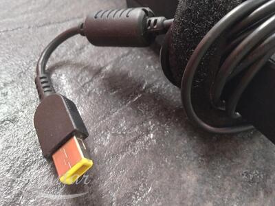 Laadija Lenovo ADLX65NCC3A