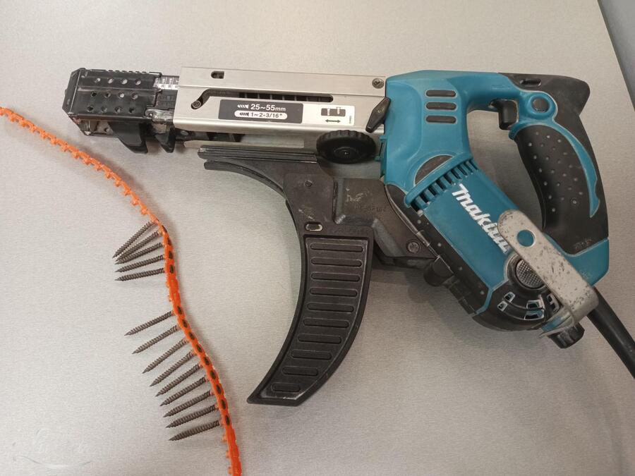 Kruvikeeraja Makita 6842