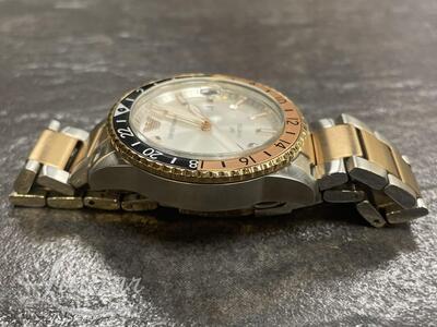 Käekell Emporio Armani World Explorer Silver colored/Rose gold colored steel Ø42 mm