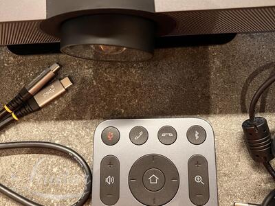 Konverentsikamera Logitech MeetUp